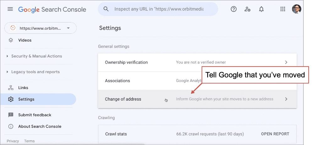 Screenshot of the Google Search Console settings page highlighting "Change of address" with a prompt to inform Google of a site move.